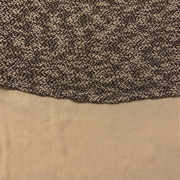 Style co- high low blouse-size m- cream and black - Picture 2 of 4